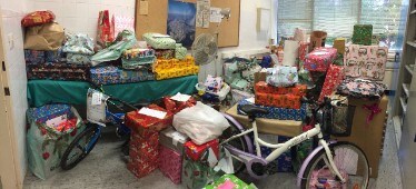 Ford acerca a Los Reyes Magos a la Fundación Bobath